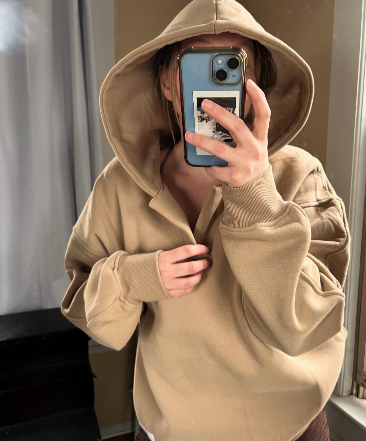 MHClub Essential V-Neck Hoodie in Latte